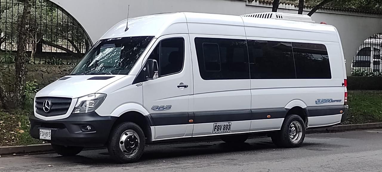 🚘 Transporte de Lujo. Viajes Perfectos. - Imagen 4